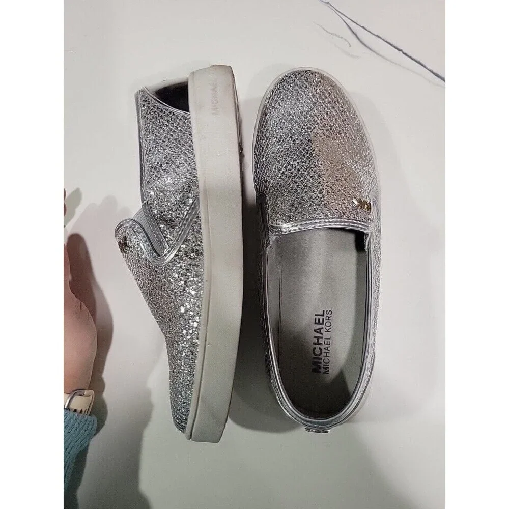 Michael Kors Ivy Eileen Shoe Slip On Silver Sparkly Snake Embossed Sz 5